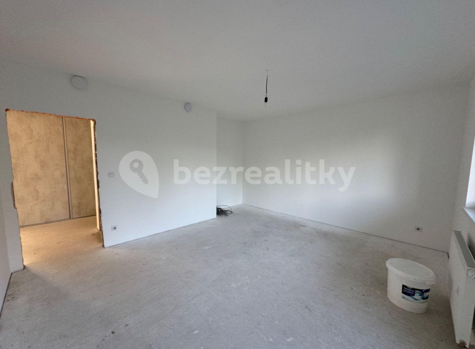 2 bedroom with open-plan kitchen flat for sale, 74 m², Psárská, Prague, Prague