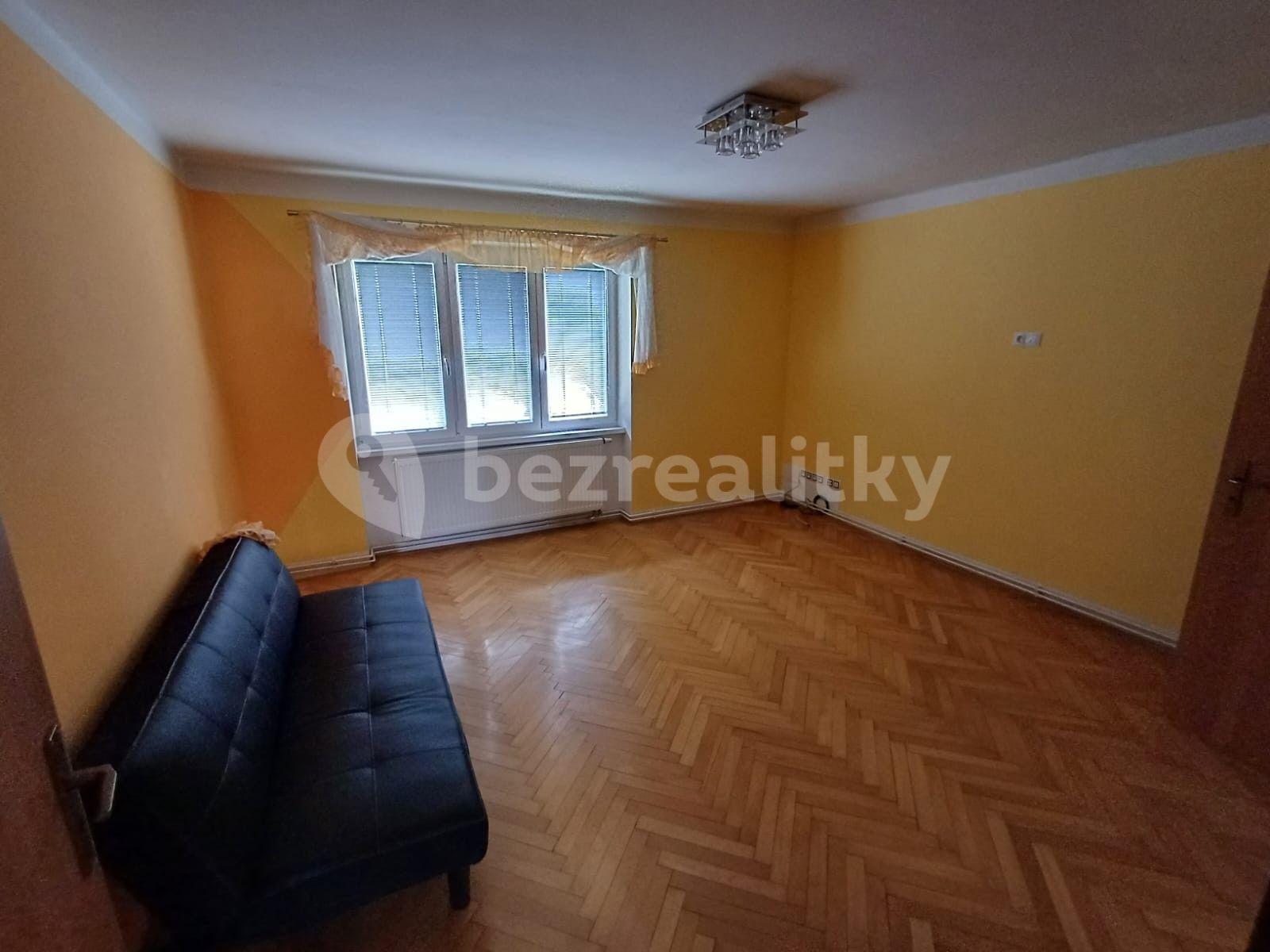 3 bedroom flat to rent, 70 m², Kpt. Jaroše, Roudnice nad Labem, Ústecký Region