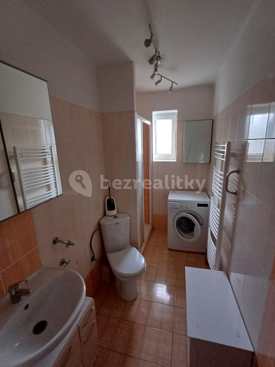 3 bedroom flat to rent, 70 m², Kpt. Jaroše, Roudnice nad Labem, Ústecký Region