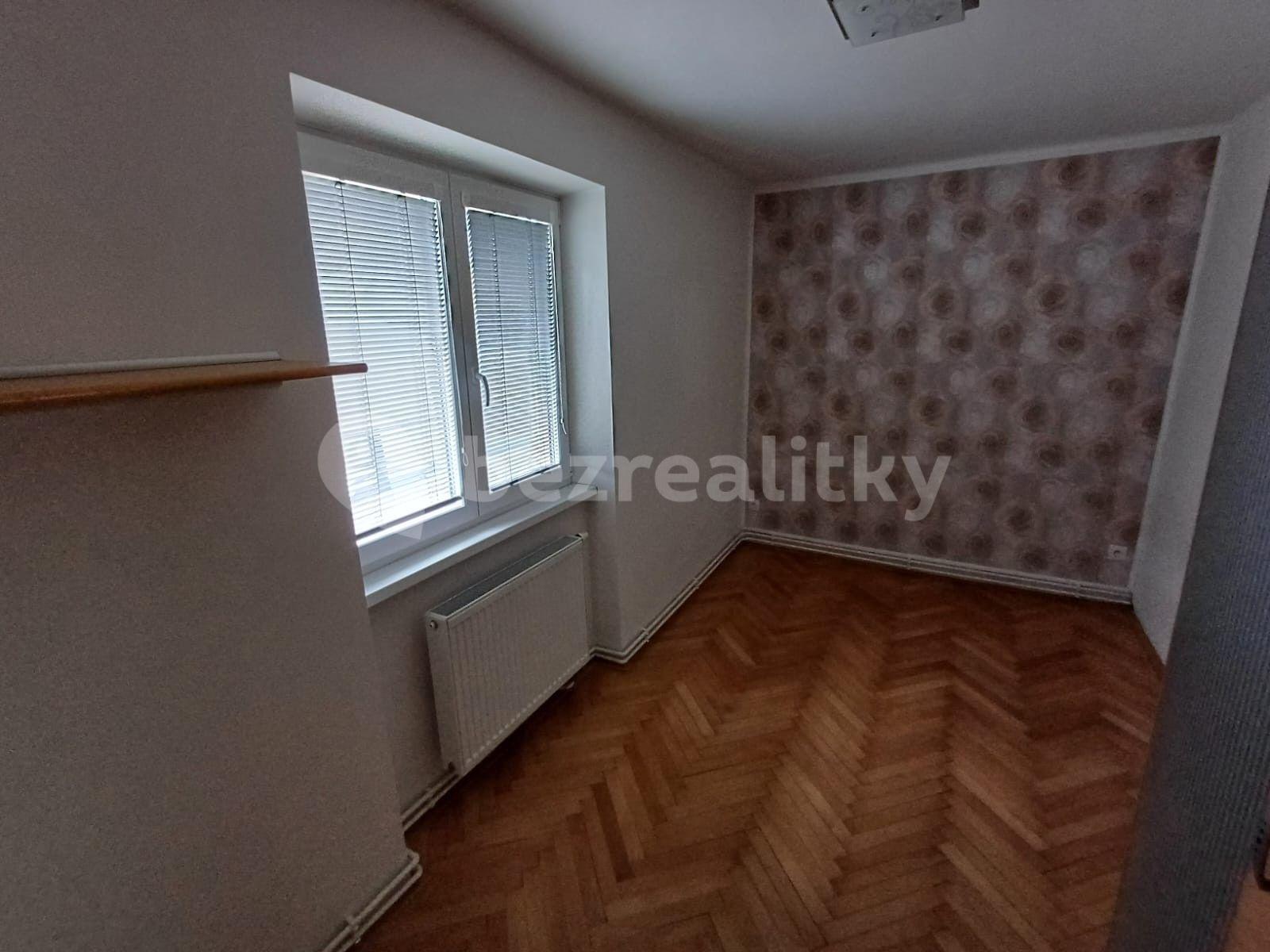 3 bedroom flat to rent, 70 m², Kpt. Jaroše, Roudnice nad Labem, Ústecký Region