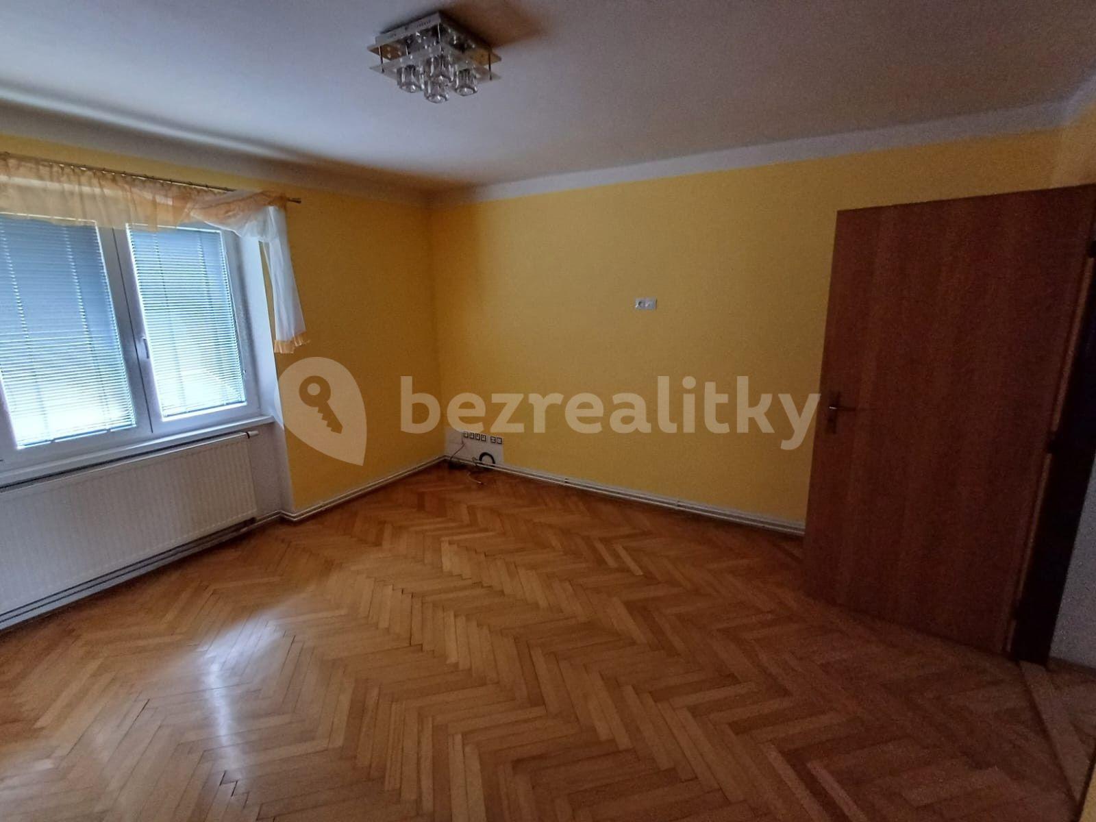 3 bedroom flat to rent, 70 m², Kpt. Jaroše, Roudnice nad Labem, Ústecký Region