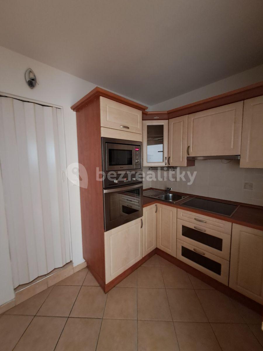 1 bedroom with open-plan kitchen flat to rent, 41 m², Jana Švermy, Benešov, Středočeský Region