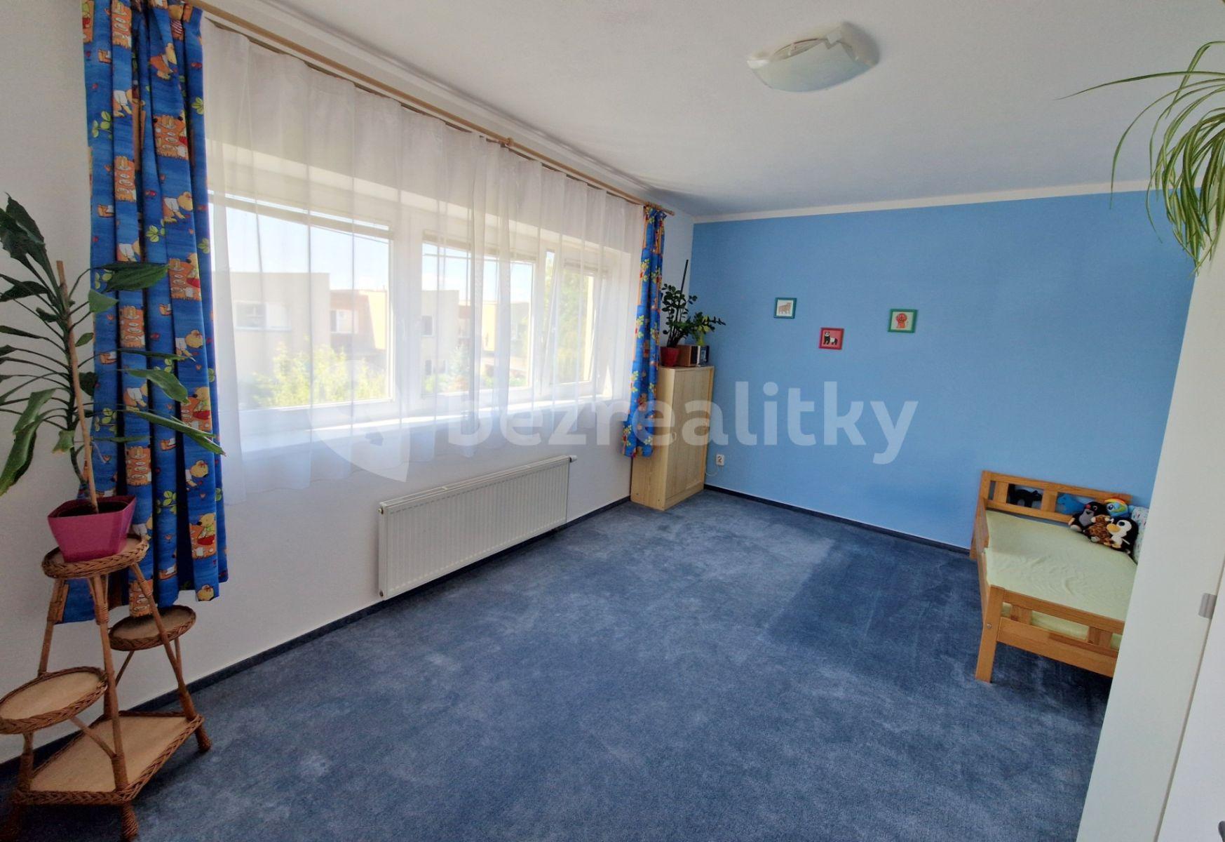 house for sale, 121 m², Zlatnická, Jenštejn, Středočeský Region