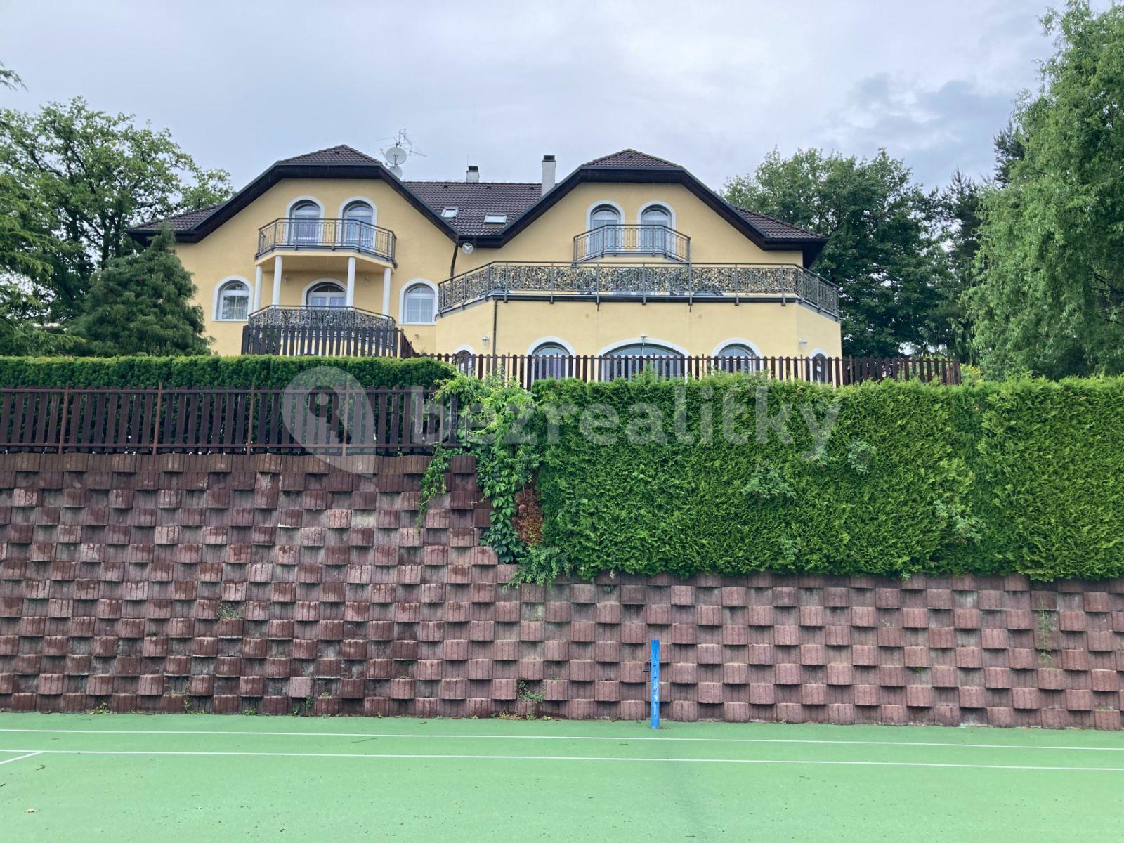 house to rent, 308 m², Nad Vinicí, Prague, Prague