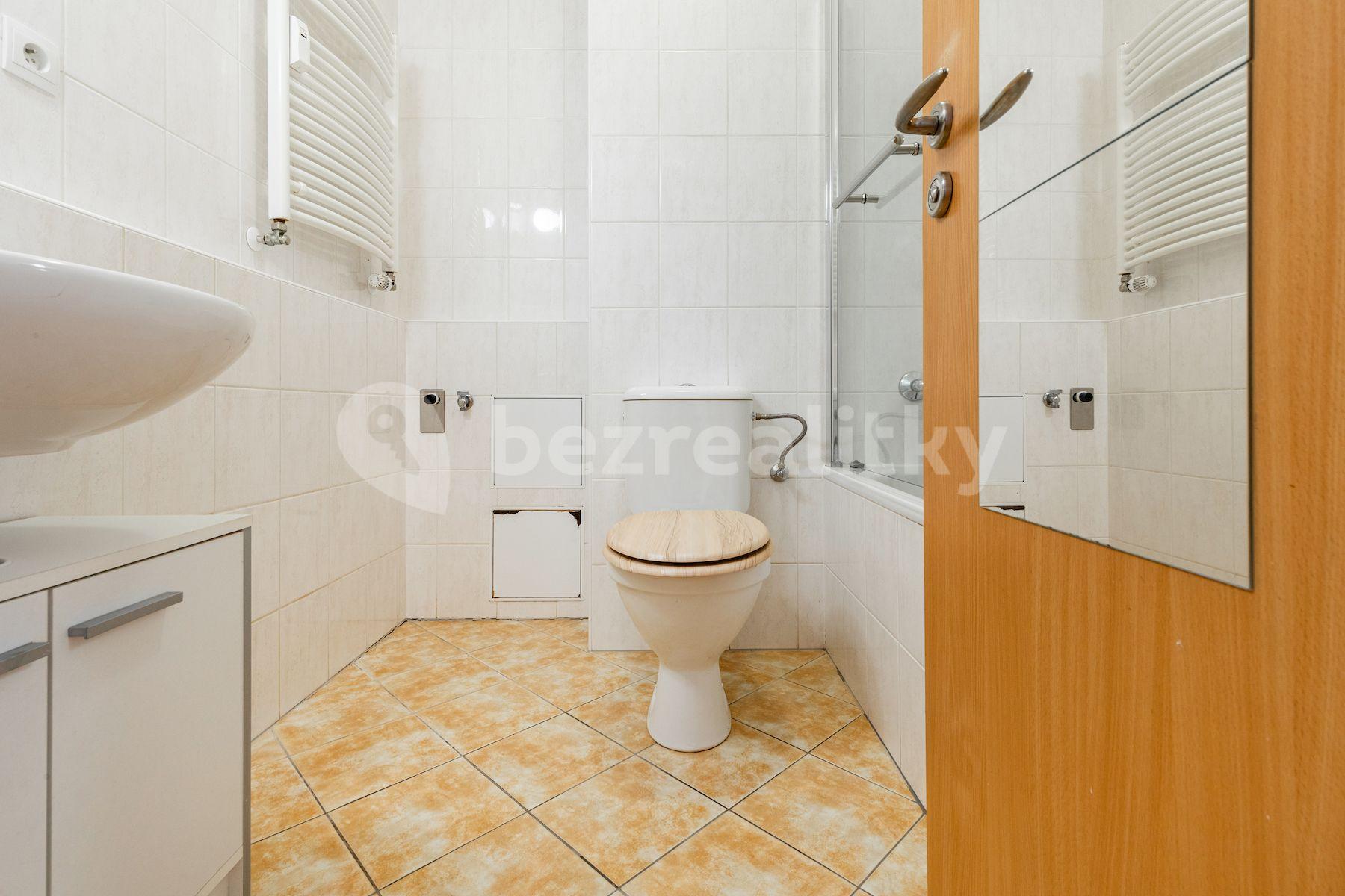 1 bedroom with open-plan kitchen flat for sale, 45 m², Werichova, Prague, Prague