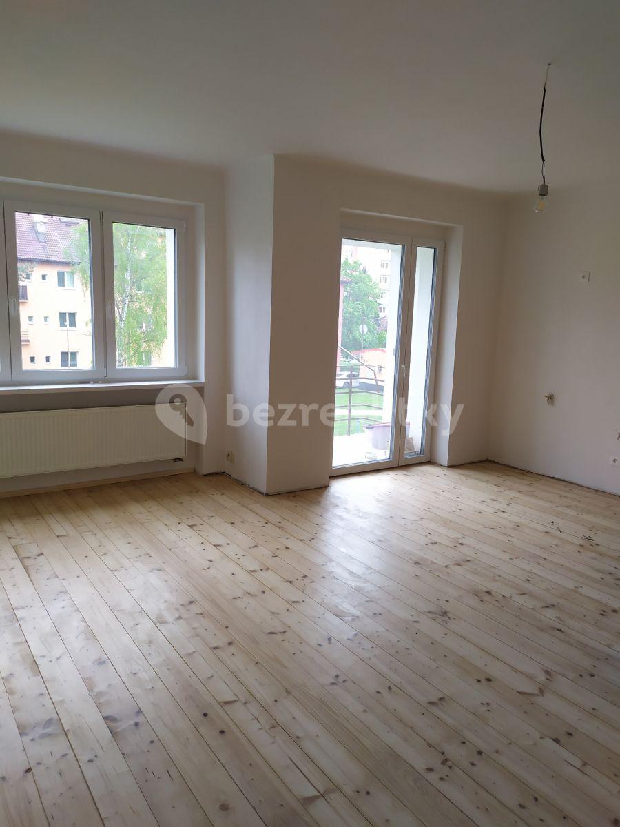 2 bedroom with open-plan kitchen flat for sale, 77 m², Kpt. Jaroše, Beroun, Středočeský Region