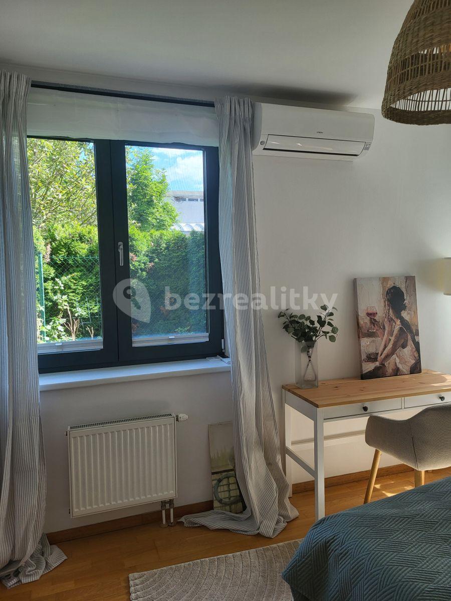 1 bedroom with open-plan kitchen flat to rent, 54 m², V Sedlci b, Prague, Prague