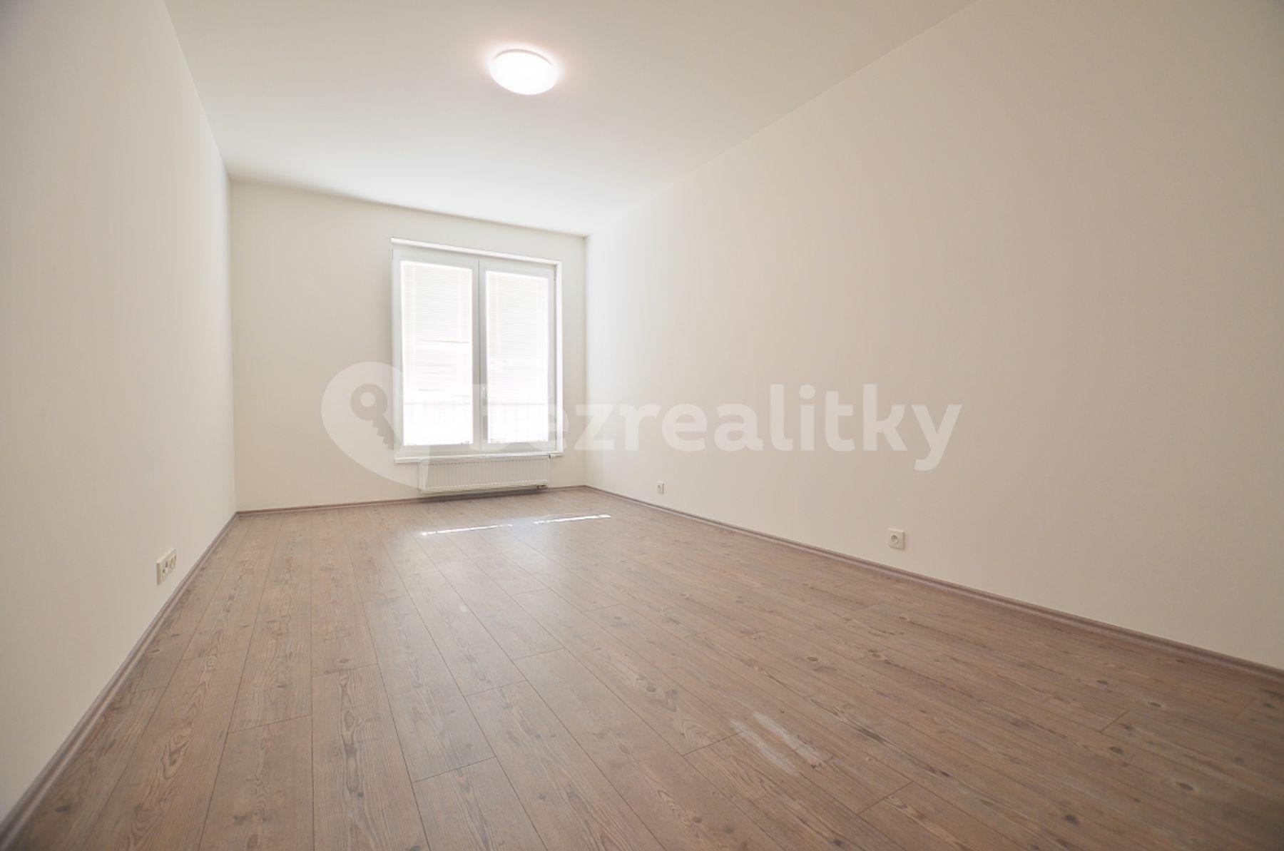 1 bedroom with open-plan kitchen flat for sale, 53 m², Benediktínská, Kladno, Středočeský Region