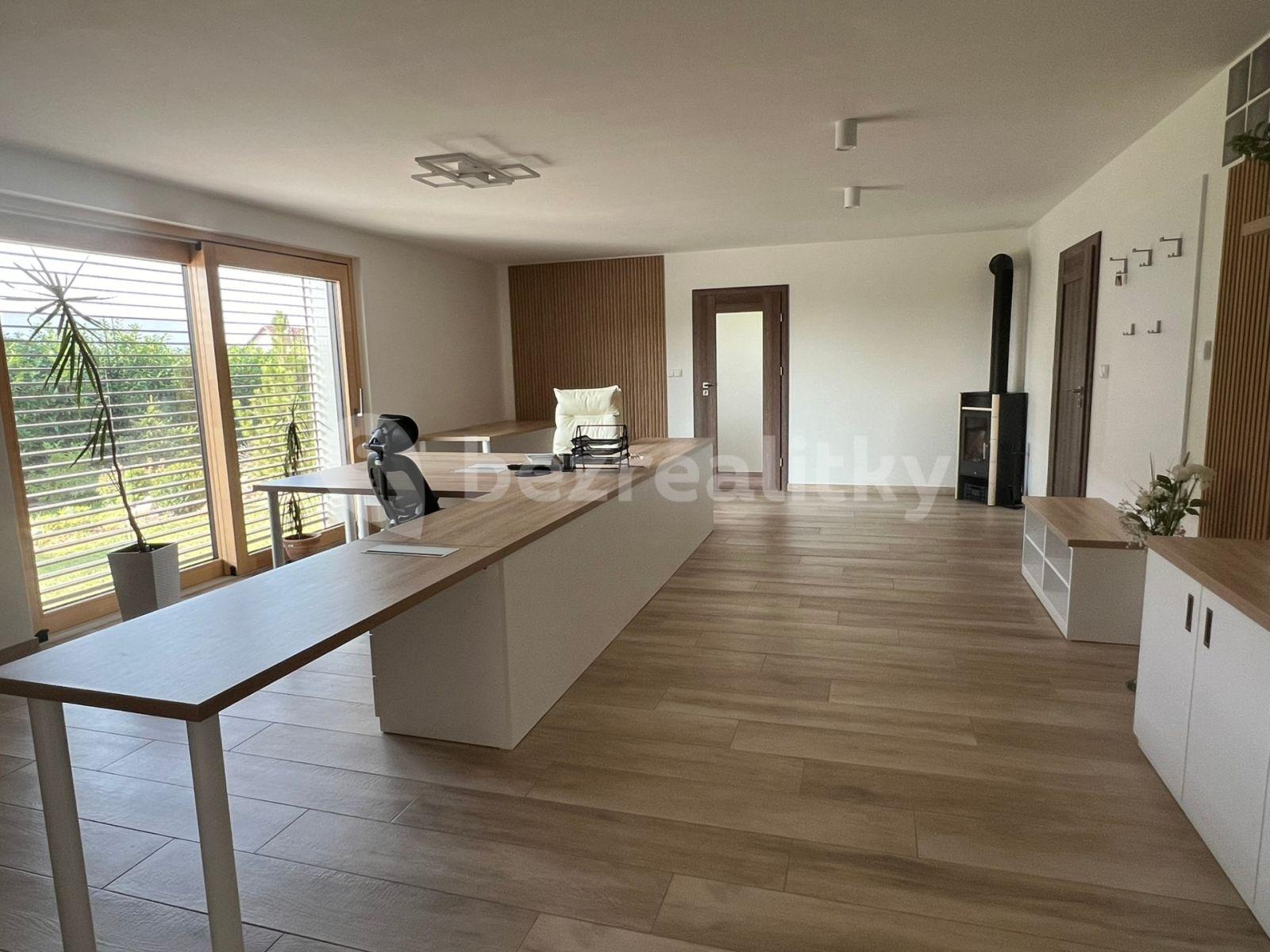 office to rent, 92 m², Tyršova, Nučice, Středočeský Region