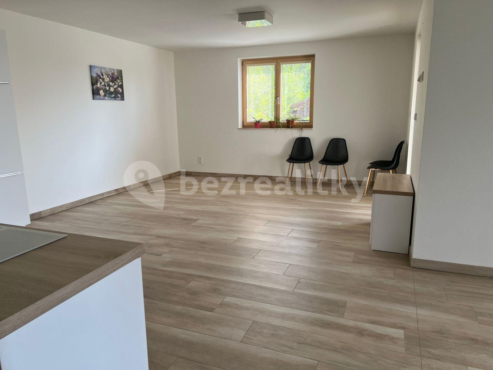 office to rent, 92 m², Tyršova, Nučice, Středočeský Region