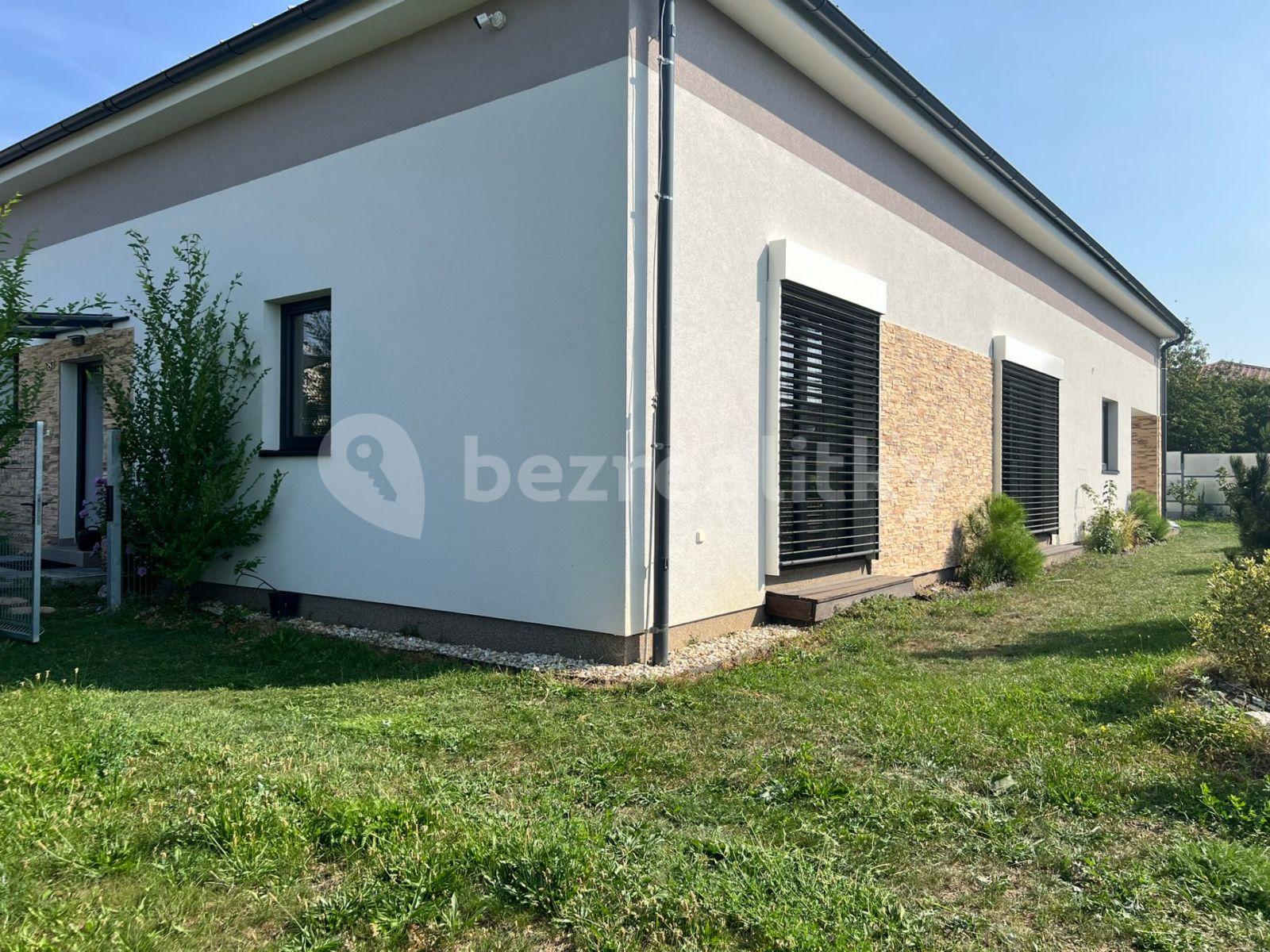 office to rent, 92 m², Tyršova, Nučice, Středočeský Region