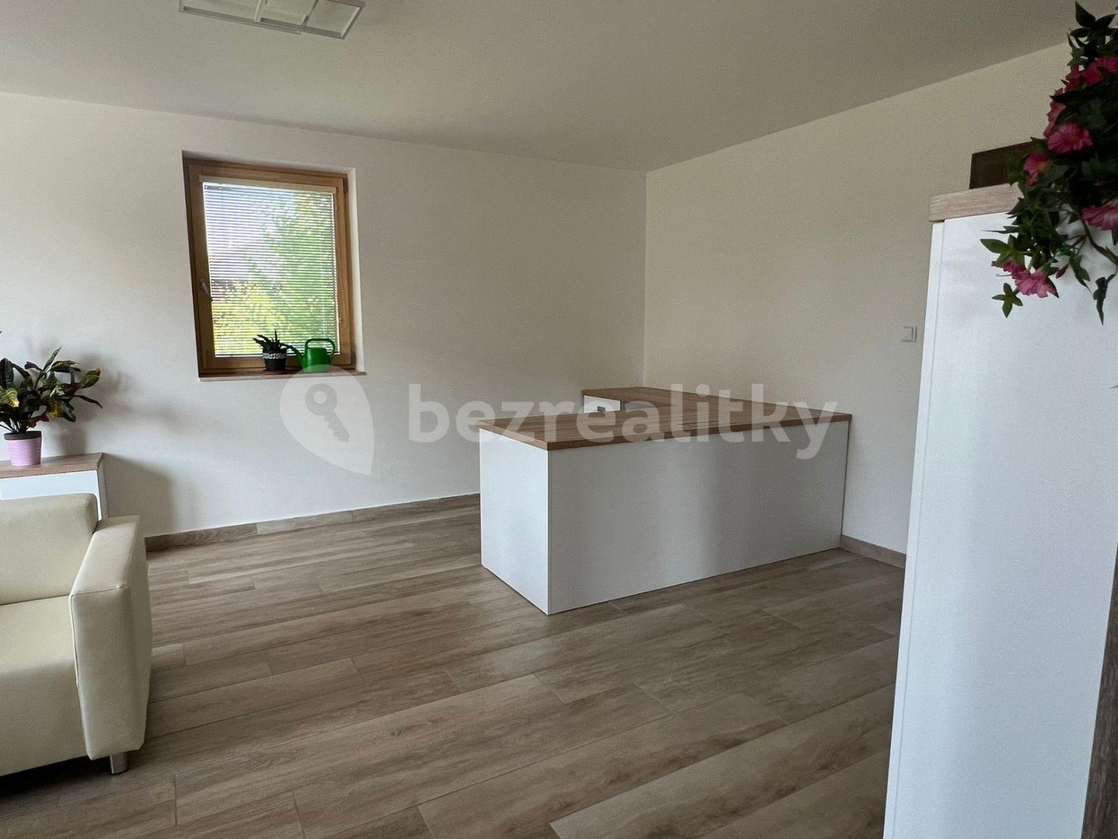 office to rent, 92 m², Tyršova, Nučice, Středočeský Region