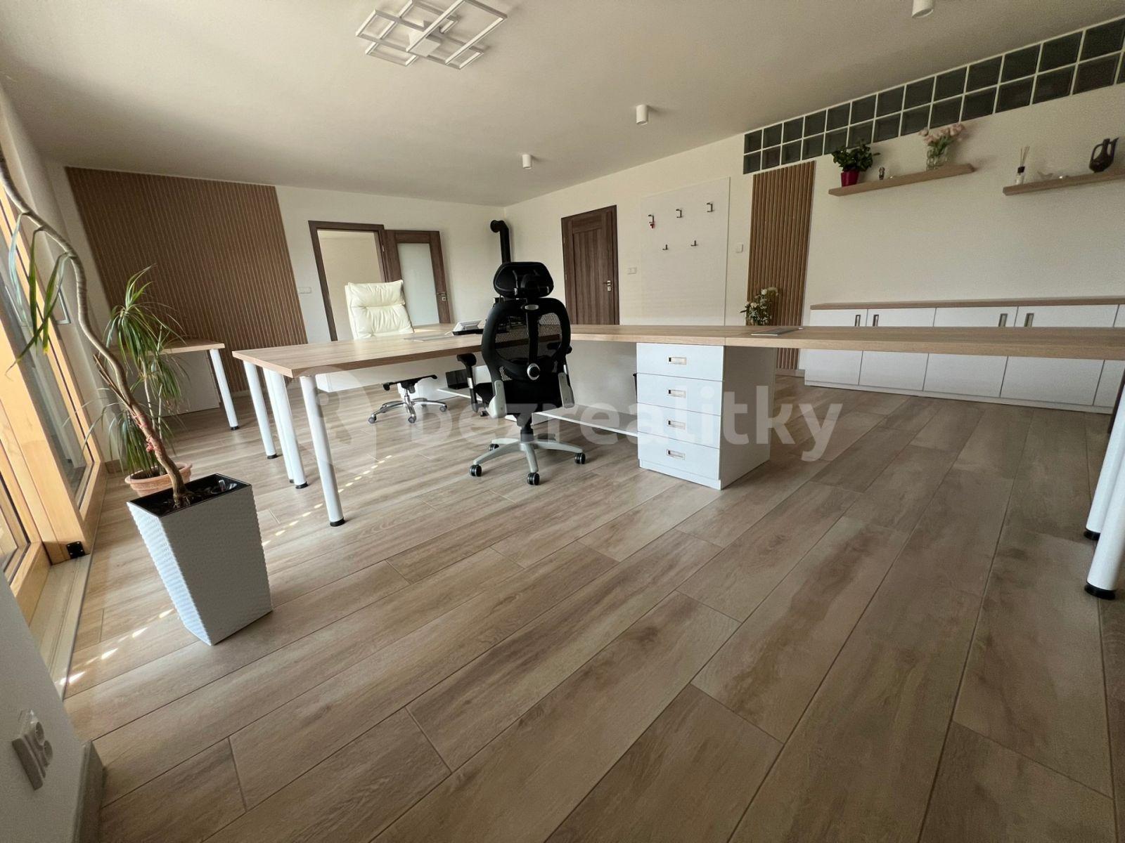 office to rent, 92 m², Tyršova, Nučice, Středočeský Region