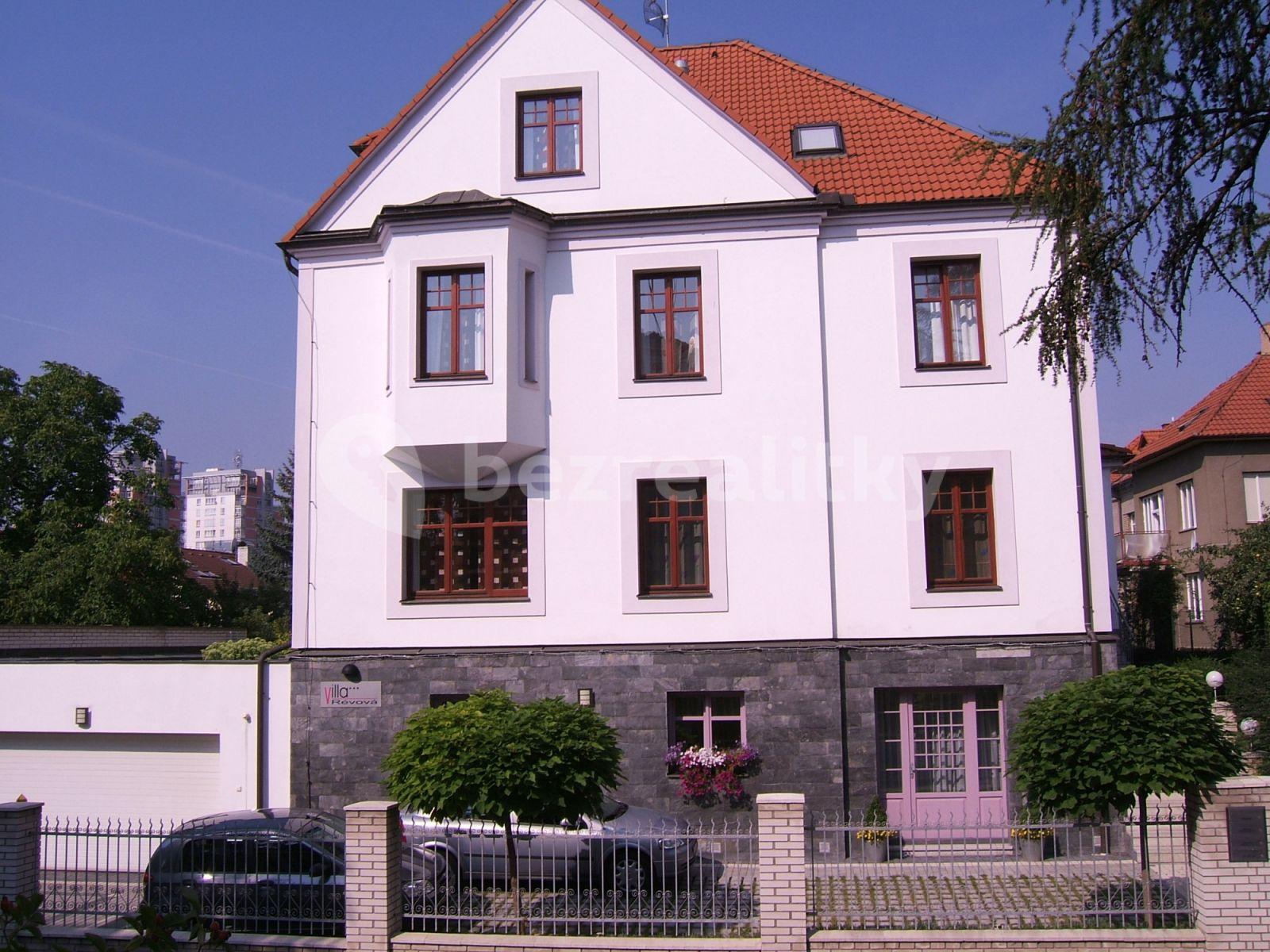 2 bedroom flat to rent, 300 m², Révová, Prague, Prague