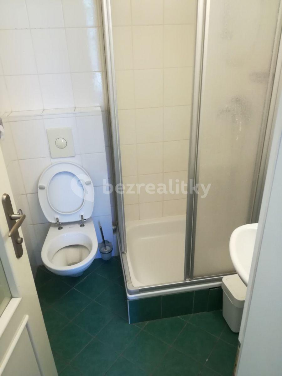 2 bedroom flat to rent, 300 m², Révová, Prague, Prague