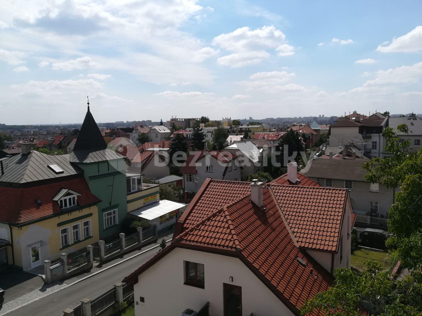 2 bedroom flat to rent, 300 m², Révová, Prague, Prague