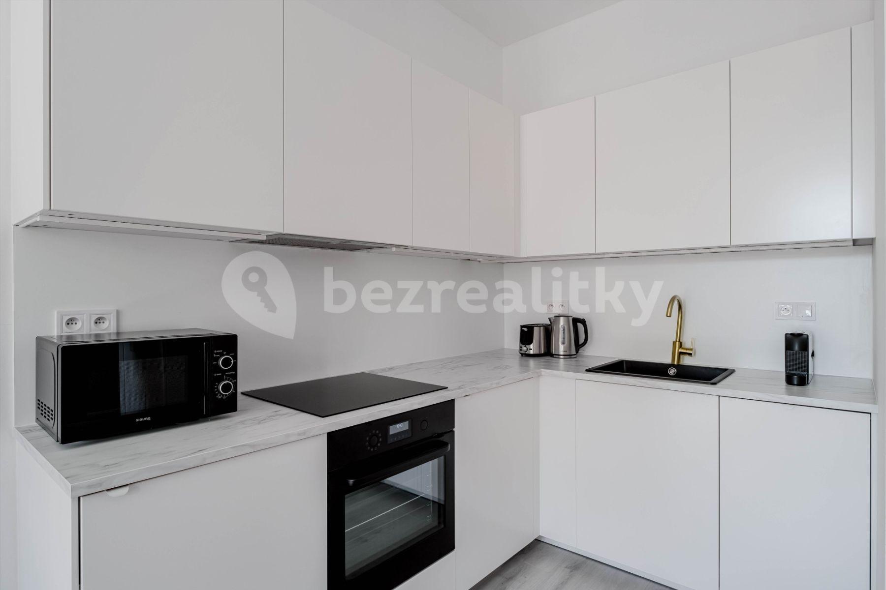 Studio flat to rent, 35 m², Rostovská, Prague, Prague