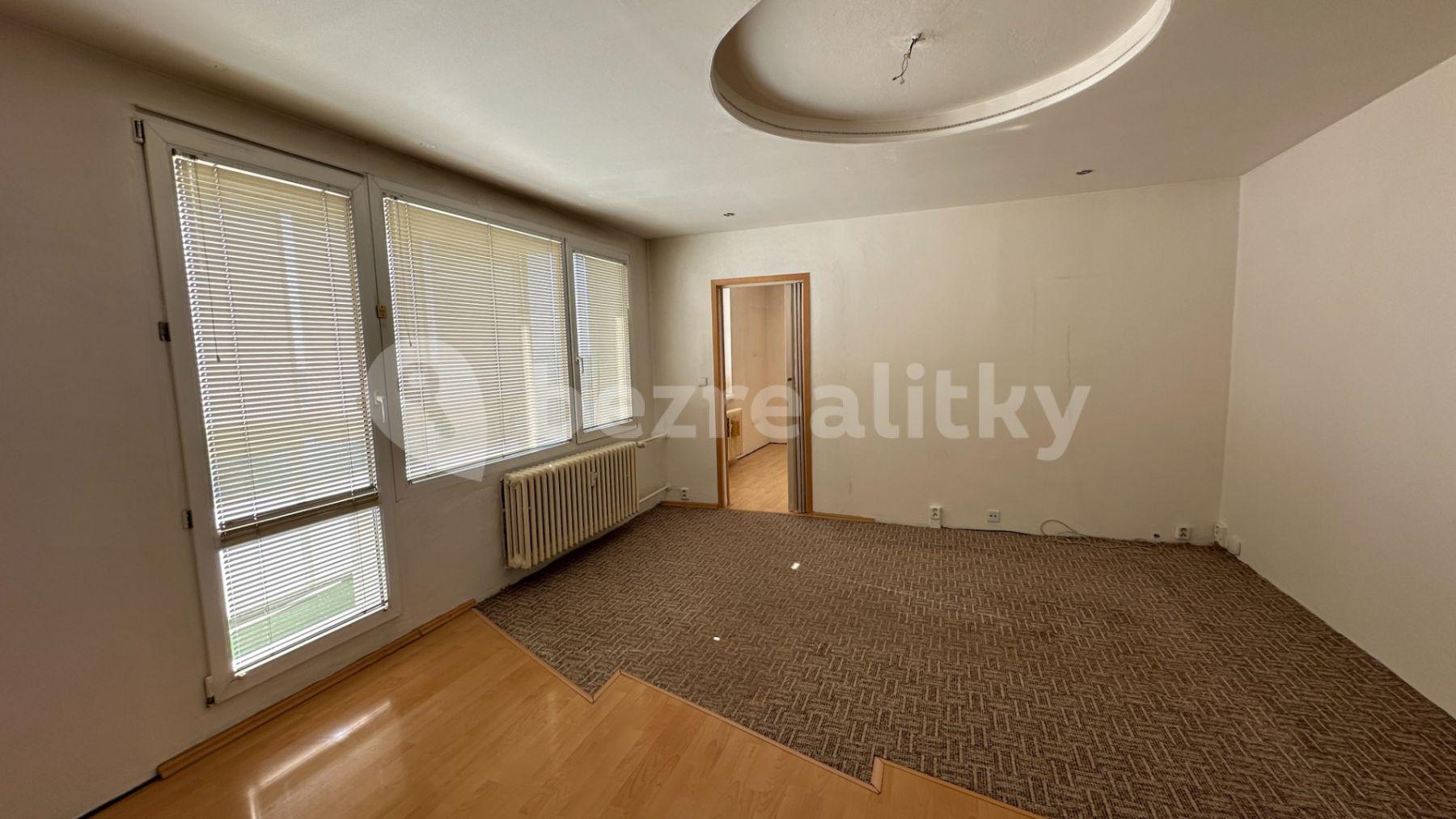 2 bedroom with open-plan kitchen flat to rent, 70 m², ulice Kosmonautů, Brno, Jihomoravský Region