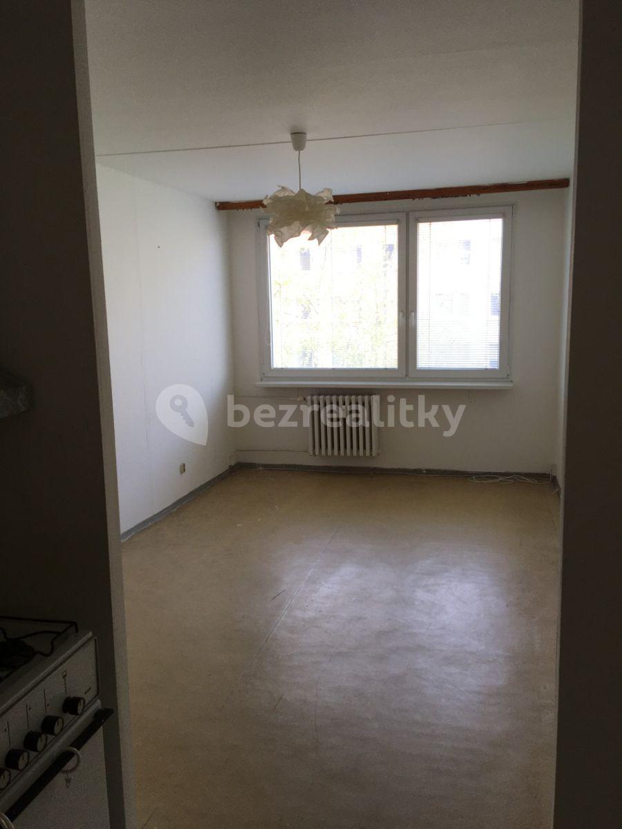 1 bedroom with open-plan kitchen flat for sale, 41 m², Kladno, Středočeský Region