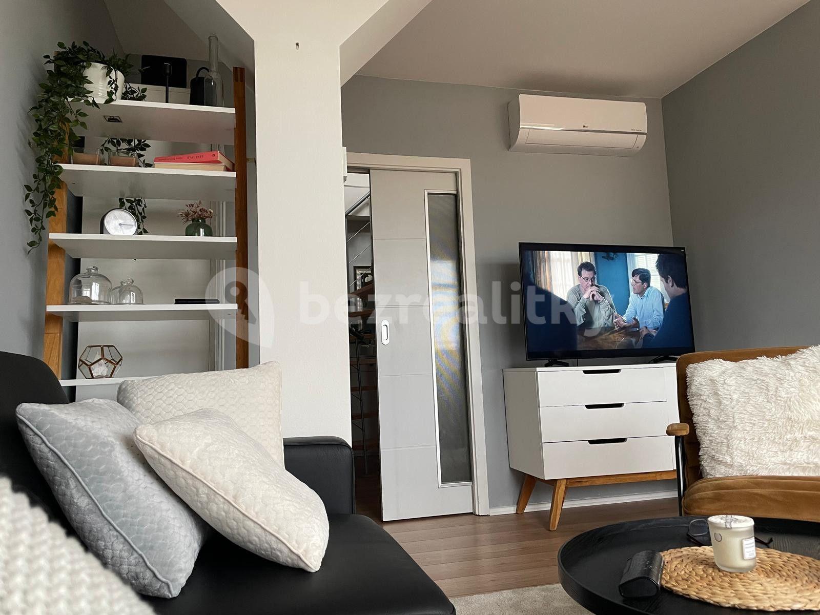 2 bedroom with open-plan kitchen flat for sale, 80 m², Cimburkova, Prague, Prague