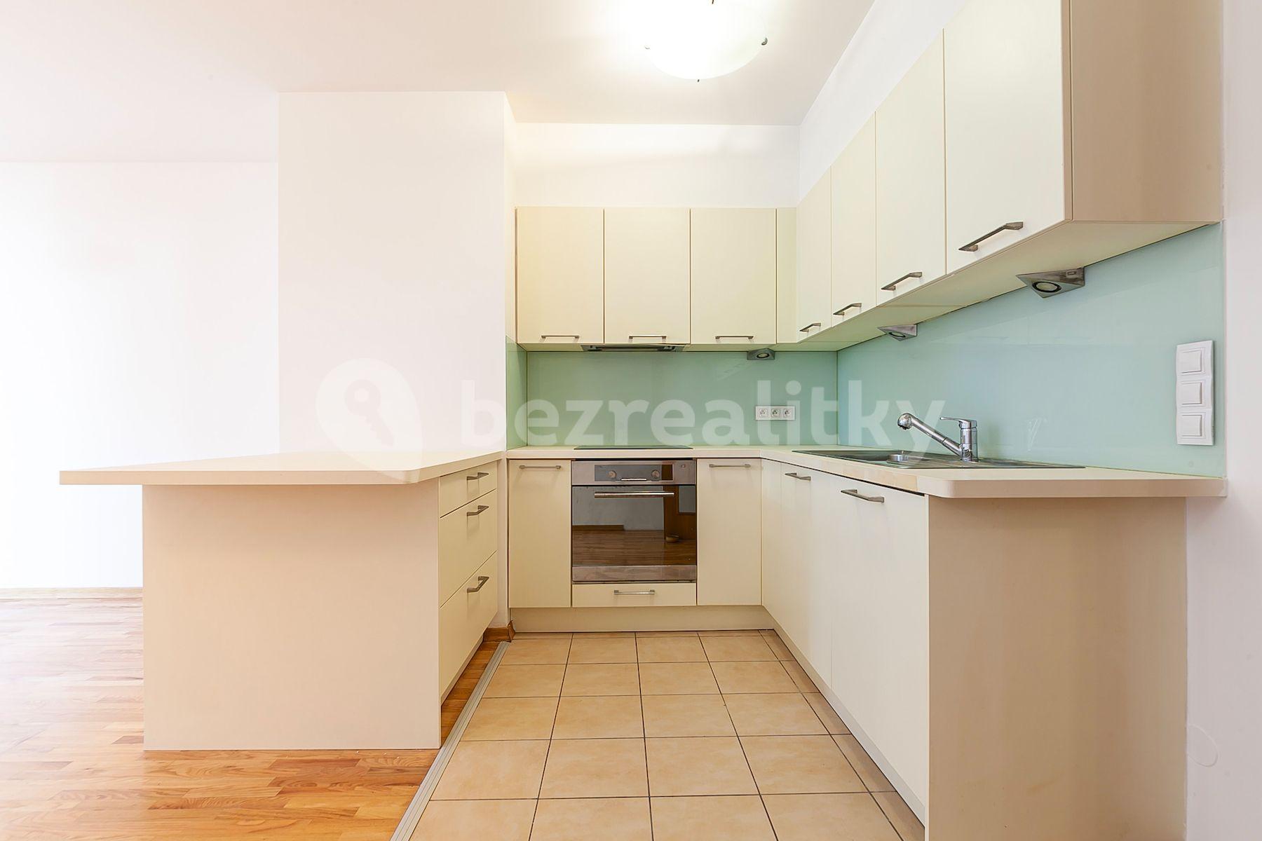 3 bedroom with open-plan kitchen flat for sale, 89 m², Lovčenská, Prague, Prague