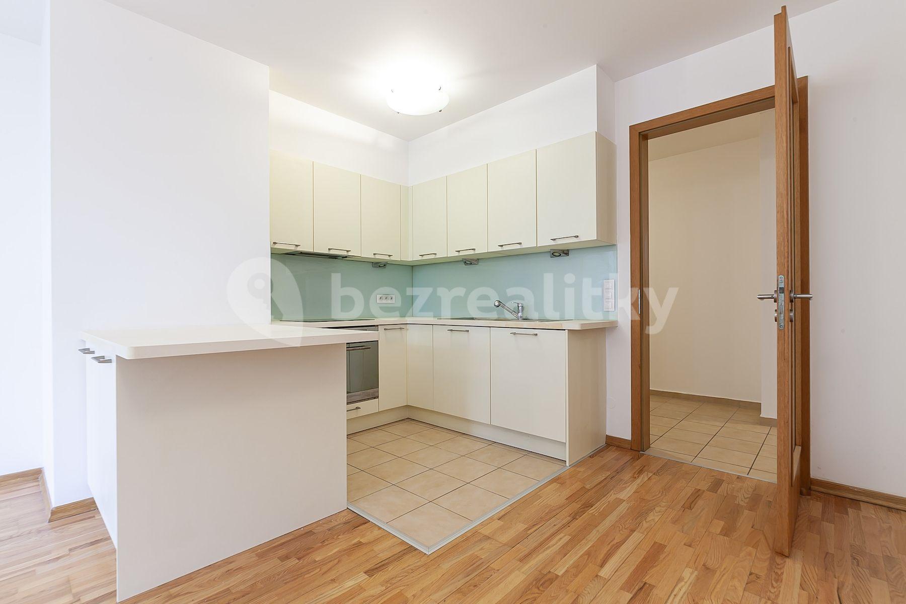 3 bedroom with open-plan kitchen flat for sale, 89 m², Lovčenská, Prague, Prague