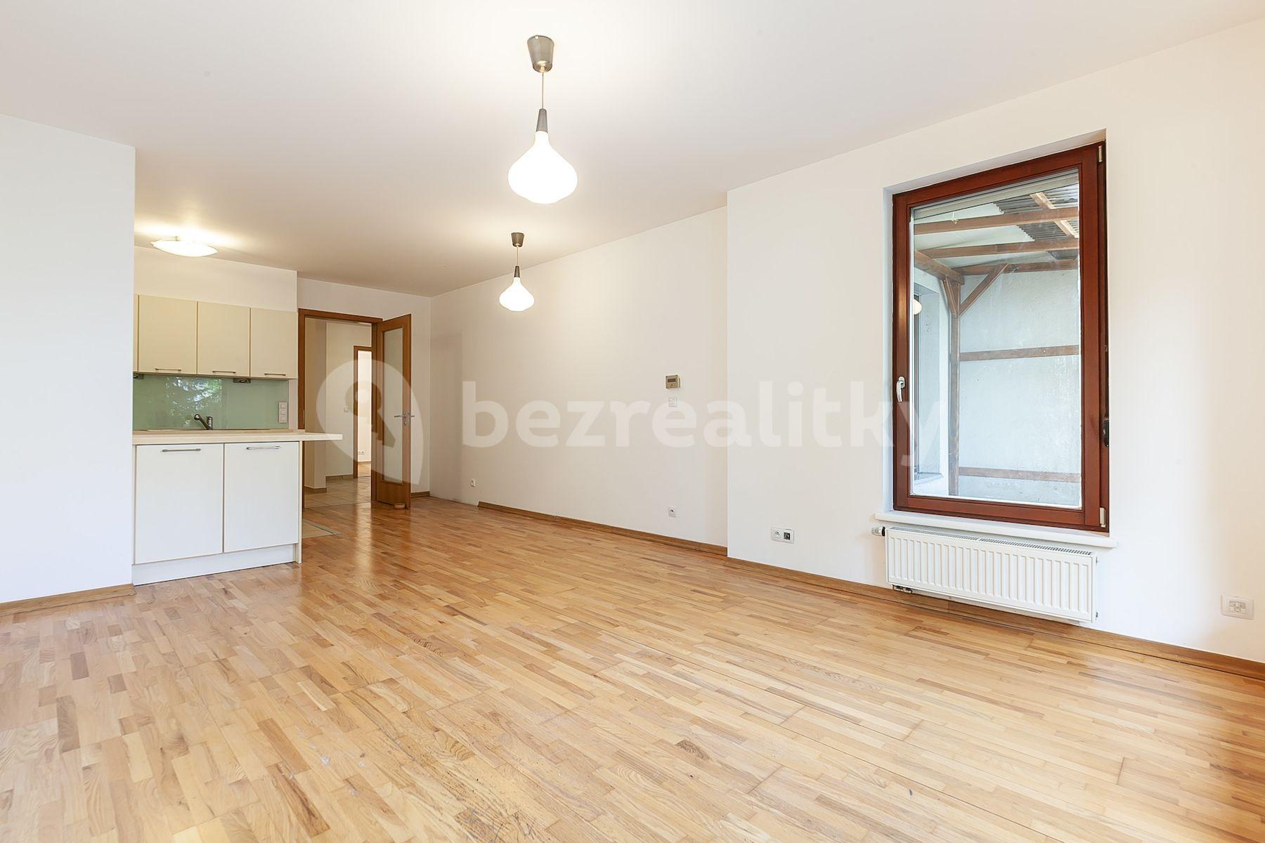 3 bedroom with open-plan kitchen flat for sale, 89 m², Lovčenská, Prague, Prague