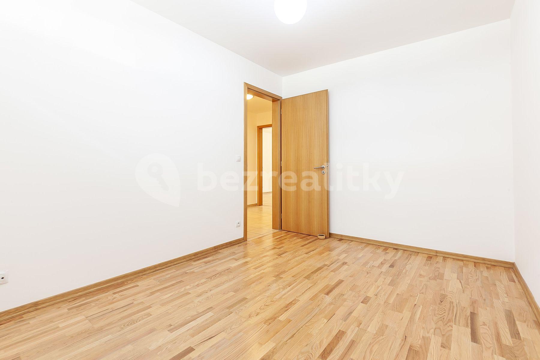 3 bedroom with open-plan kitchen flat for sale, 89 m², Lovčenská, Prague, Prague