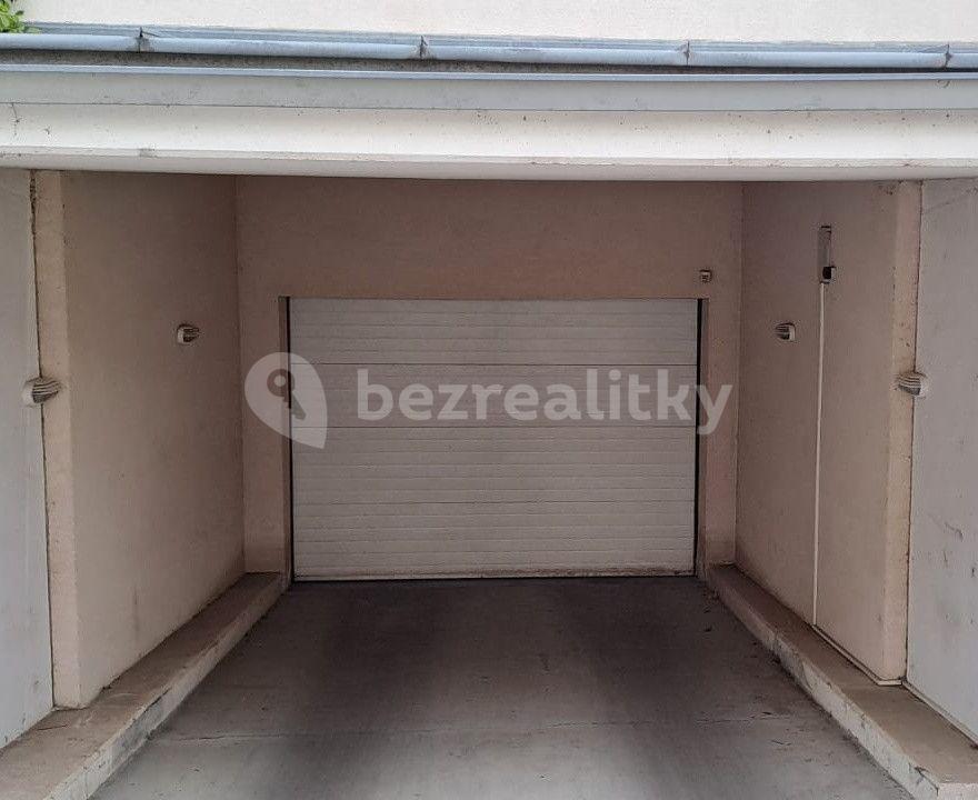 garage to rent, 16 m², Nová kolonie, Prague, Prague