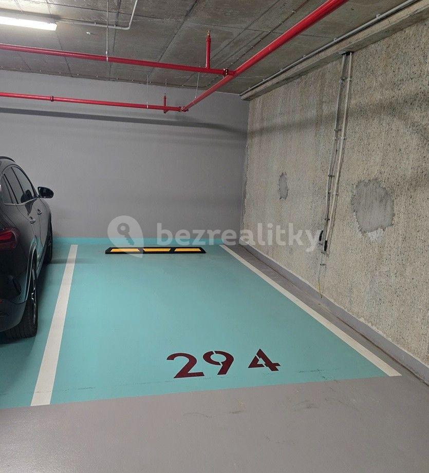 garage to rent, 24 m², Brno, Jihomoravský Region