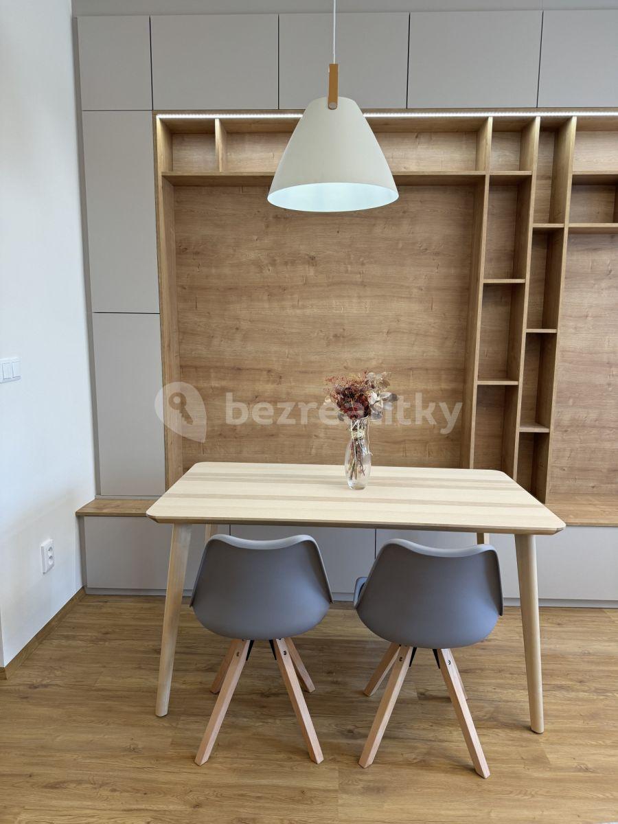 2 bedroom flat to rent, 46 m², Tišnovská, Brno, Jihomoravský Region