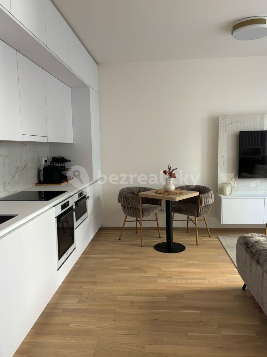 Studio flat for sale, 37 m², Šenácká, Prague, Prague