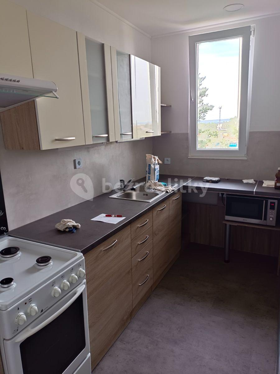 3 bedroom flat to rent, 93 m², Jablonského, Čáslav, Středočeský Region