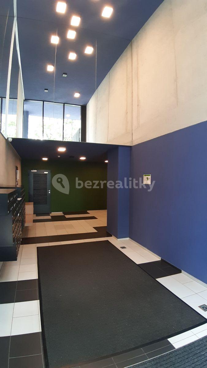 1 bedroom with open-plan kitchen flat for sale, 56 m², Altajská, Prague, Prague