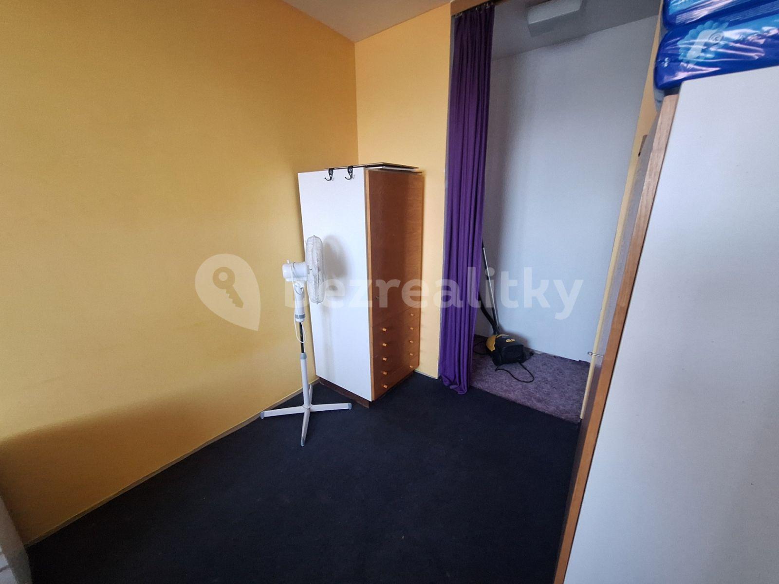 3 bedroom flat to rent, 68 m², Eledrova, Prague, Prague