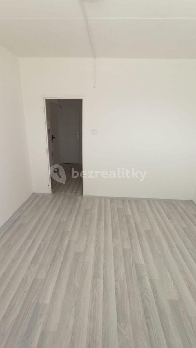 2 bedroom flat to rent, 49 m², Sídliště Za Chlumem, Bílina, Ústecký Region