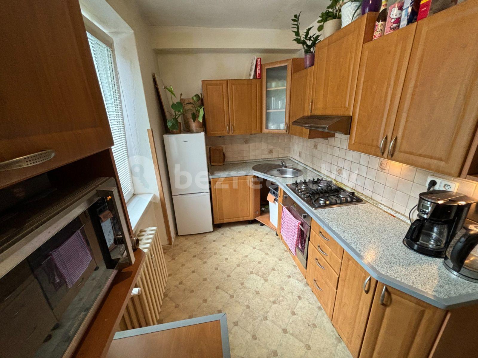 3 bedroom flat for sale, 80 m², Sokolovská, Karlovy Vary, Karlovarský Region