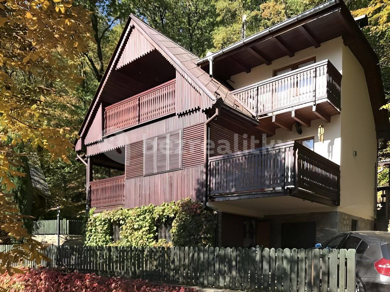 recreational property to rent, 0 m², Dobronice u Bechyně, Jihočeský Region