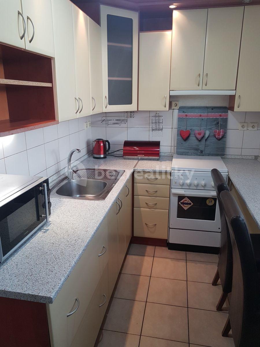 3 bedroom flat to rent, 75 m², třída Svobody, Zlín, Zlínský Region