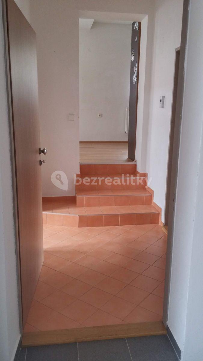 1 bedroom with open-plan kitchen flat to rent, 34 m², Fr. Škroupa, České Budějovice, Jihočeský Region