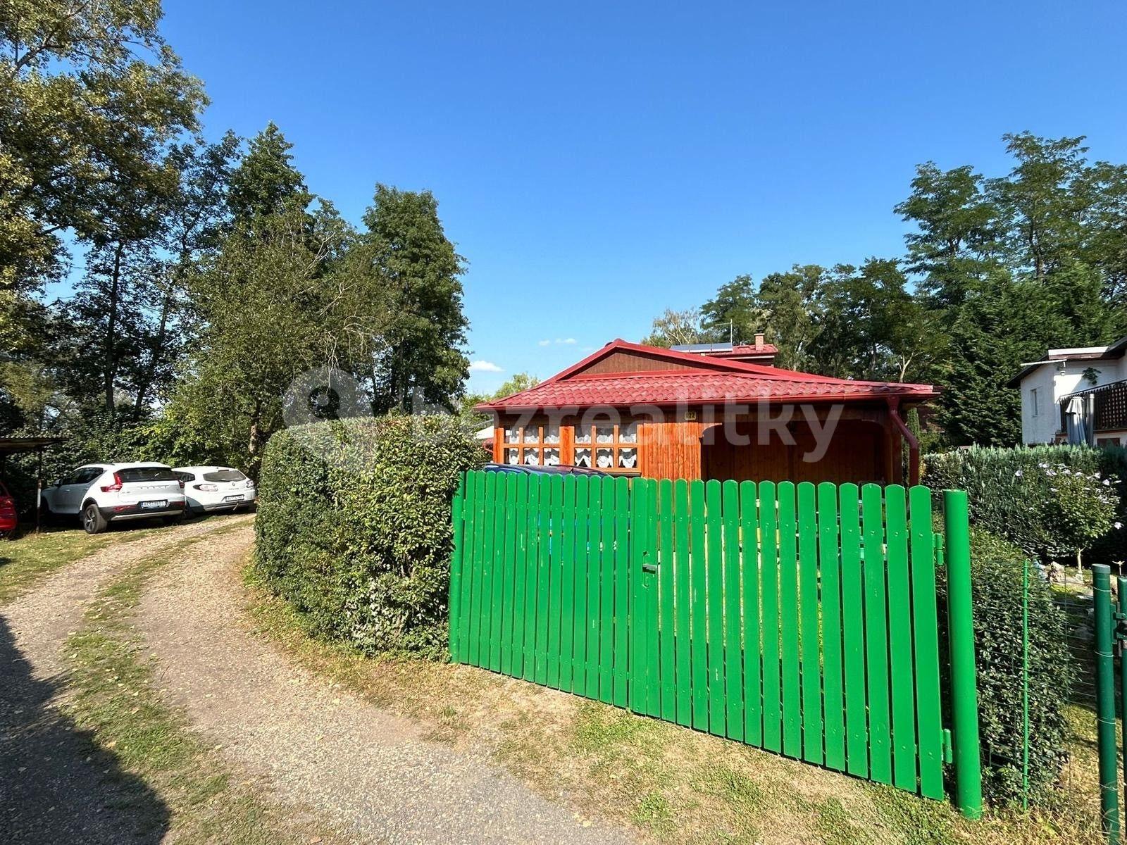 recreational property for sale, 238 m², Budyně nad Ohří, Ústecký Region