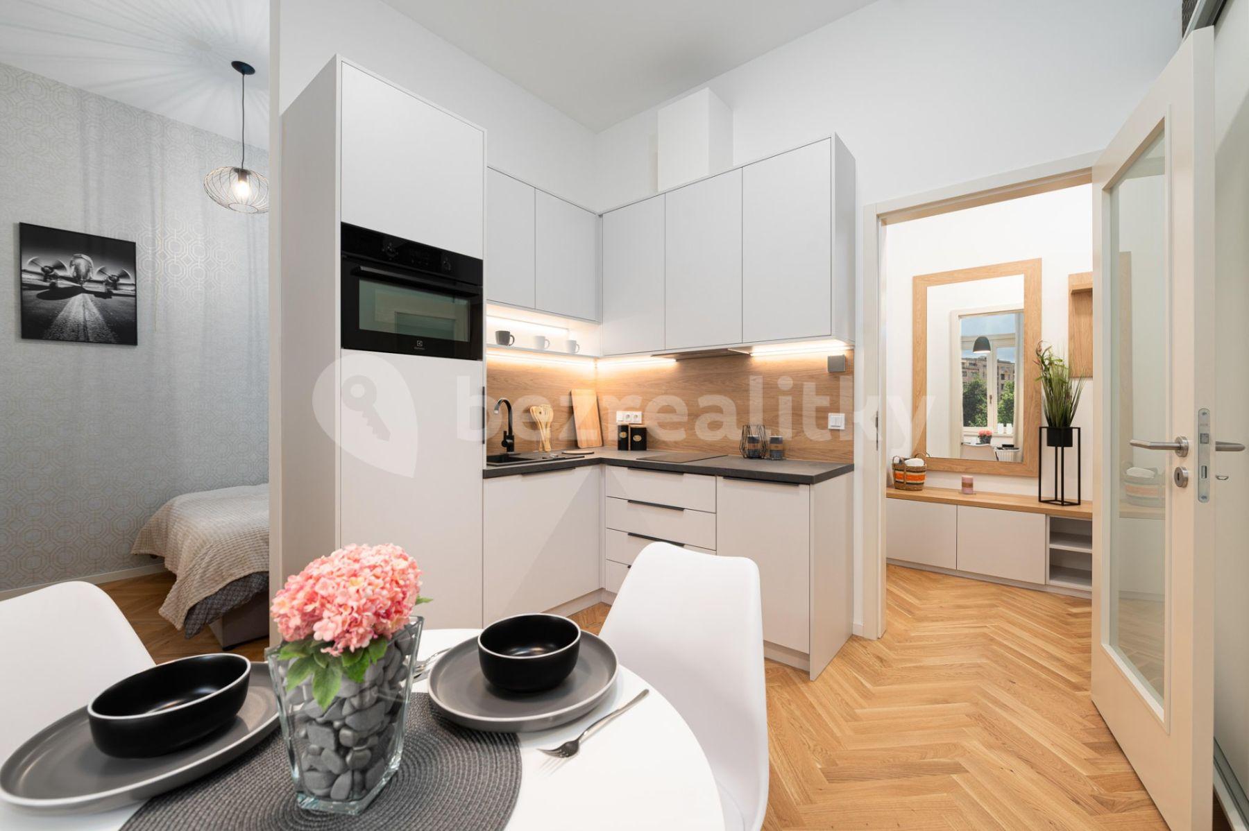 Studio flat for sale, 30 m², Na Výšinách, Prague, Prague