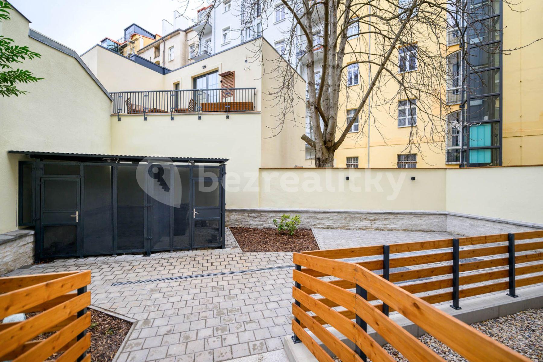 Studio flat for sale, 30 m², Na Výšinách, Prague, Prague