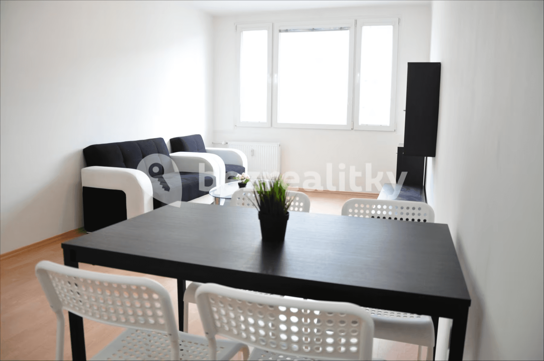 1 bedroom with open-plan kitchen flat to rent, 42 m², Pujmanové, Prague, Prague