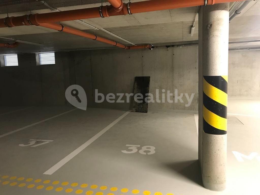 garage to rent, 10 m², Poděbradská, Prague, Prague