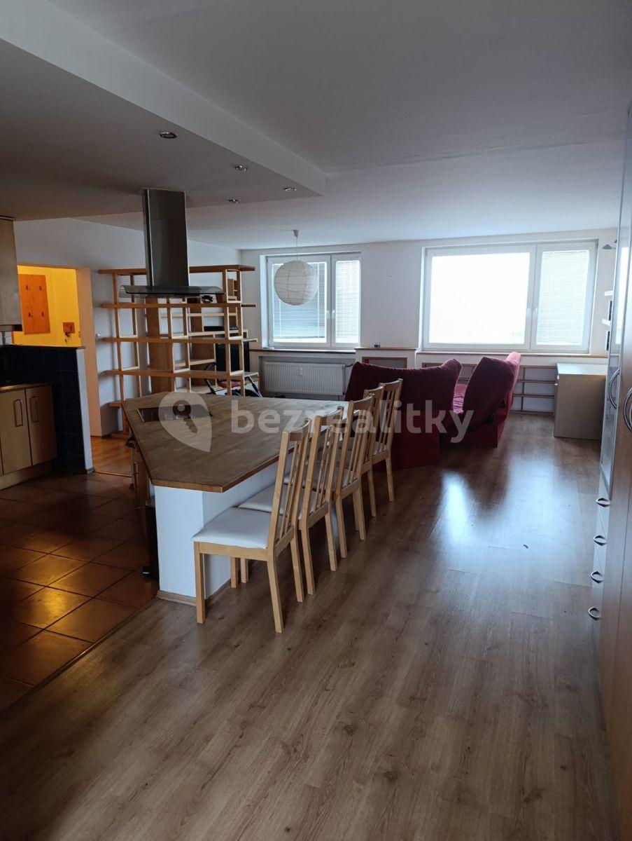 1 bedroom with open-plan kitchen flat for sale, 87 m², Palackého, Louny, Ústecký Region