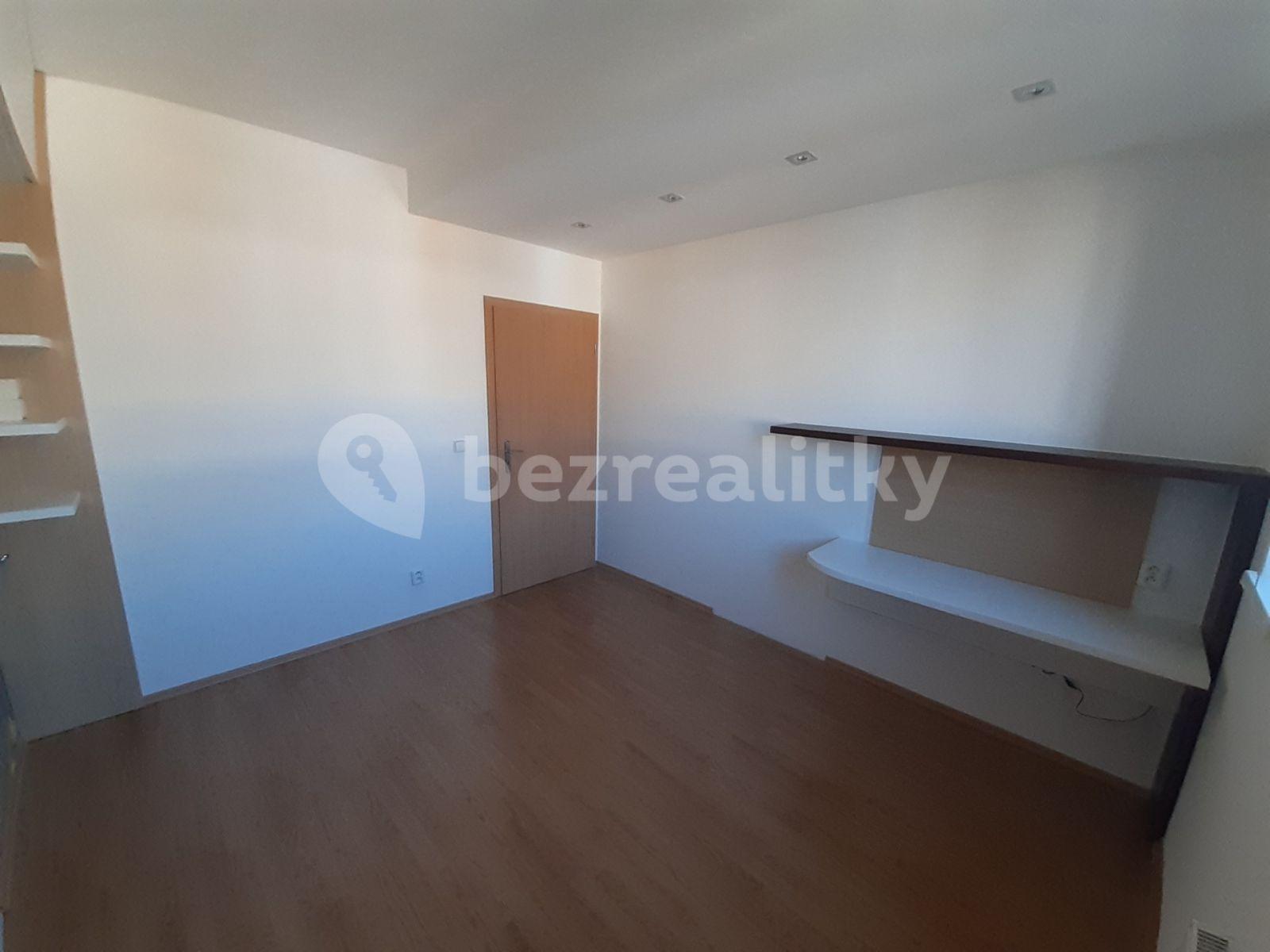 2 bedroom with open-plan kitchen flat for sale, 88 m², gen. Píky, Olomouc, Olomoucký Region