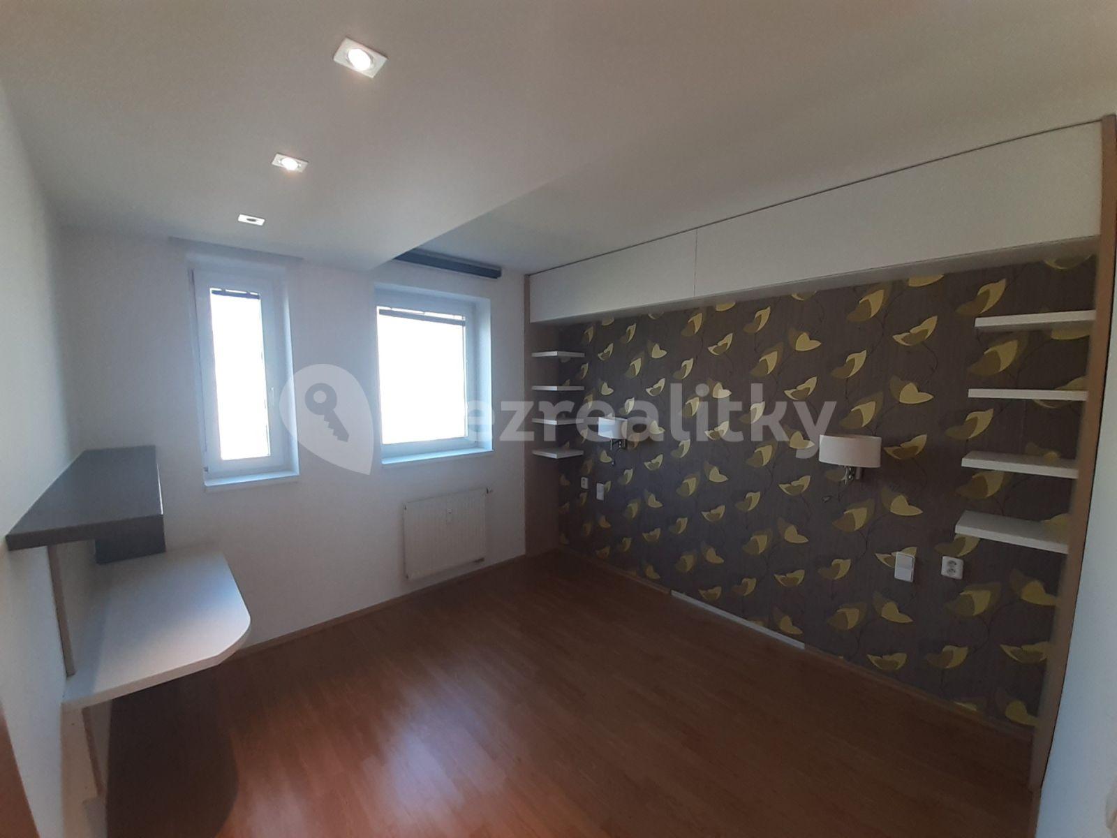 2 bedroom with open-plan kitchen flat for sale, 88 m², gen. Píky, Olomouc, Olomoucký Region