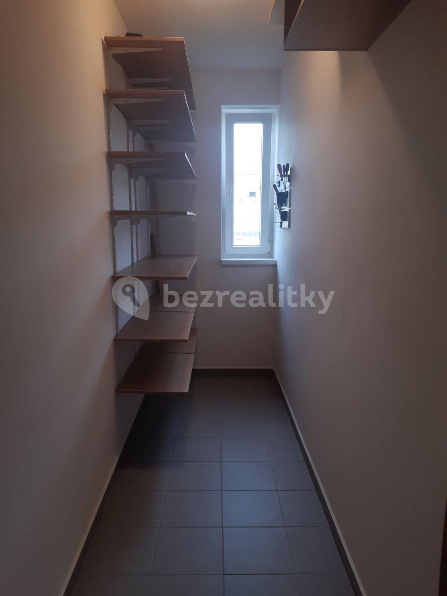 2 bedroom with open-plan kitchen flat for sale, 88 m², gen. Píky, Olomouc, Olomoucký Region