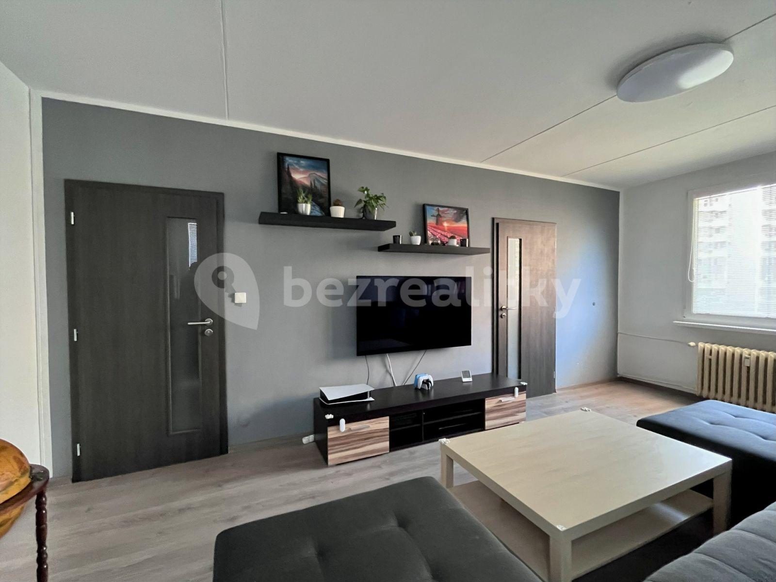 2 bedroom flat to rent, 63 m², Stavbařská, Chomutov, Ústecký Region